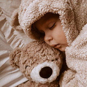 Мягкая игрушка Mrs. Ertha "Мишка Teddy Mr. Pyxie", кремовая, 31 см